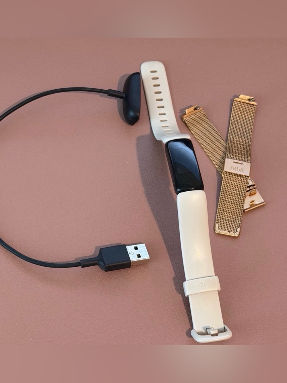 fitbit Inspire 2 Activity Tracker with 2 bands + charger
